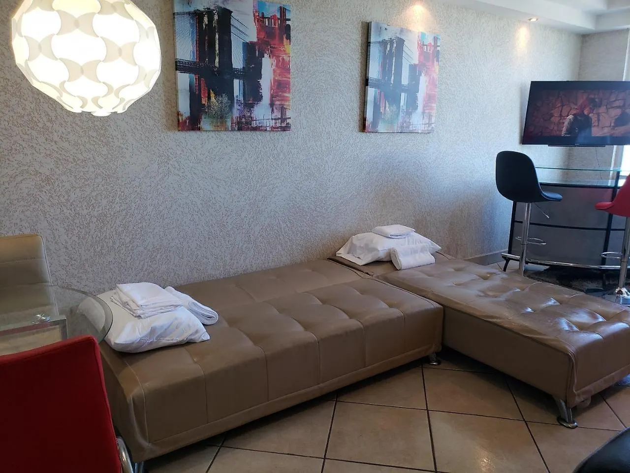Apt In San Juan, 4 Guests Max, 1 Br-1 Bth, Full Kitchen, Free Internet-Parking